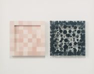 Stranges boxes, 1998, (Holz, Lack, Silikon, Pigment, Glas), 56 x 56 x 7 cm